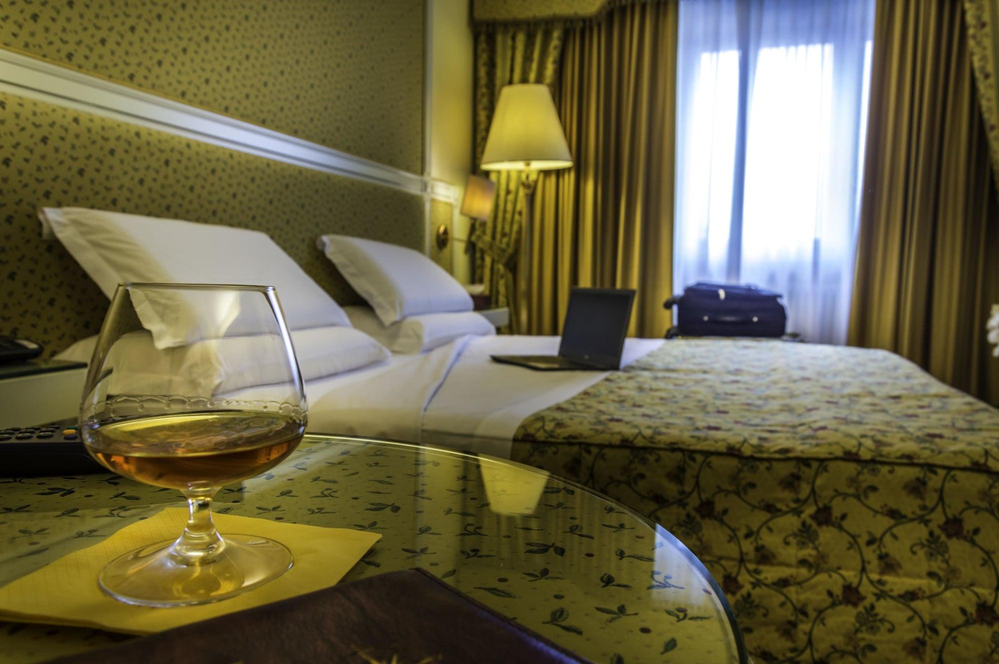 Hotel La Bussola نوفارا المظهر الخارجي الصورة