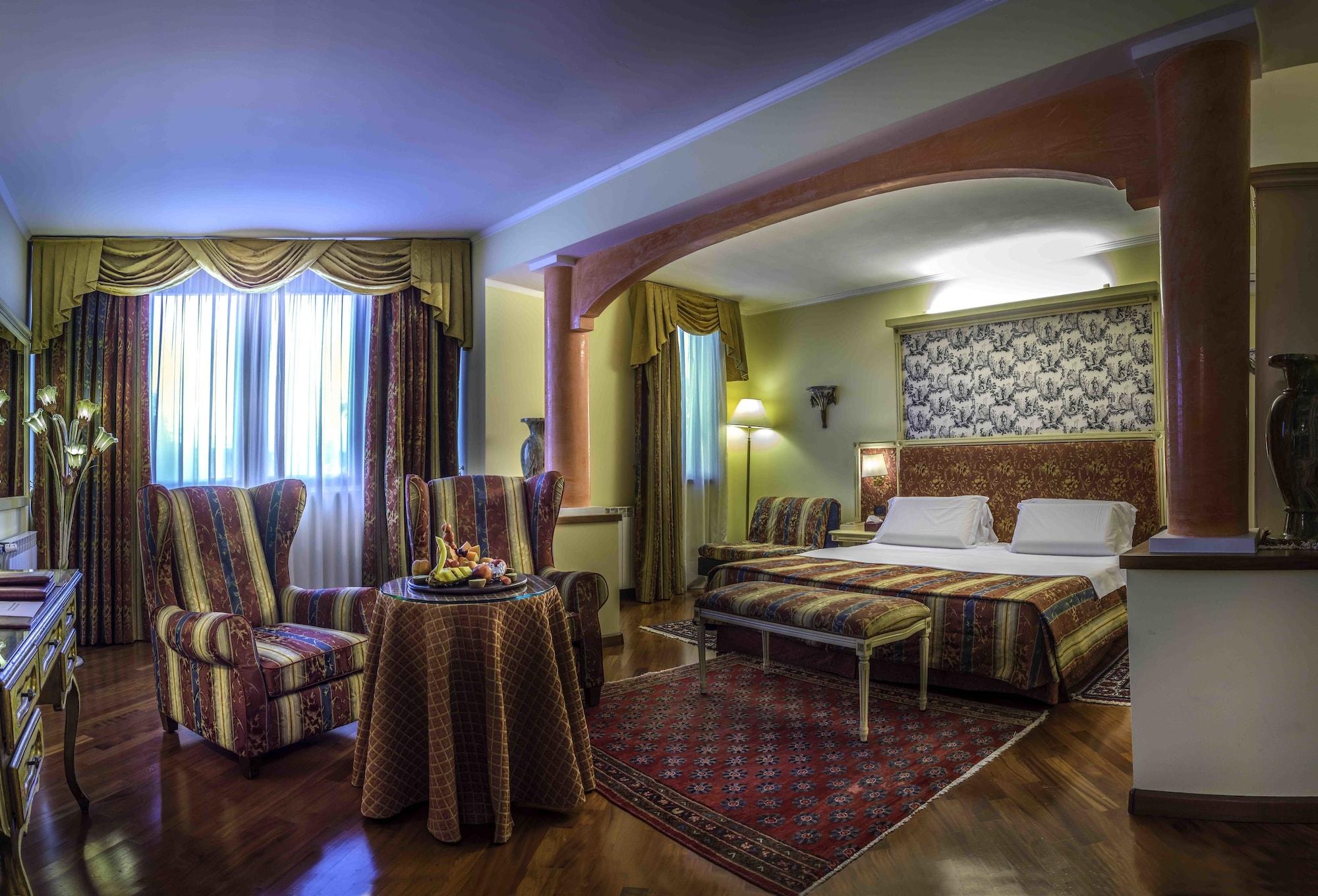 Hotel La Bussola نوفارا المظهر الخارجي الصورة