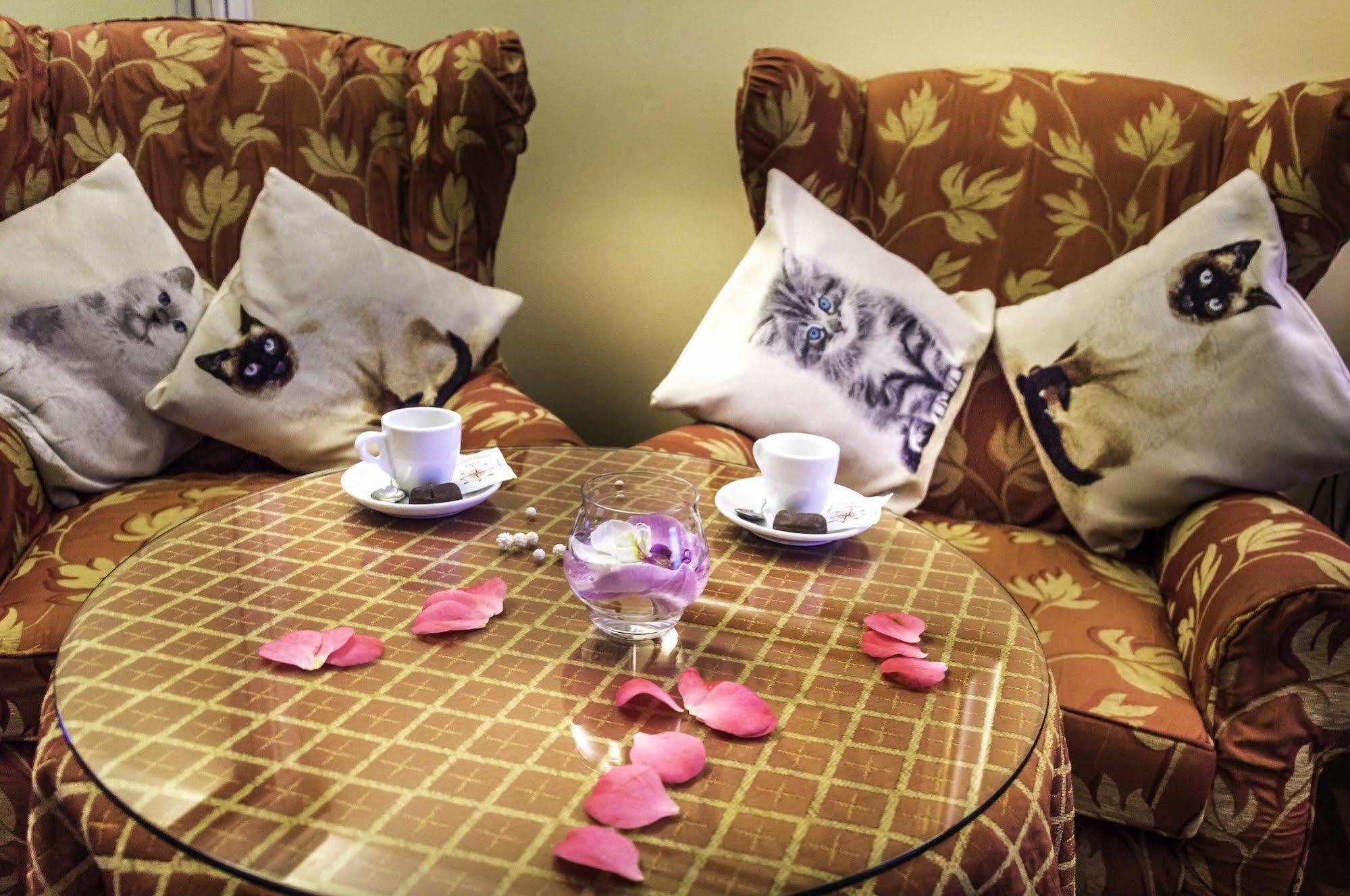 Hotel La Bussola نوفارا المظهر الخارجي الصورة